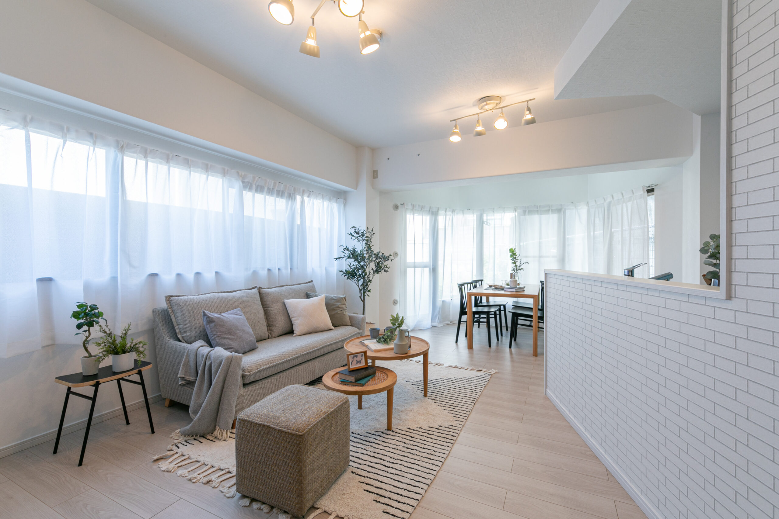 明るいリビングのリノベーションイメージ